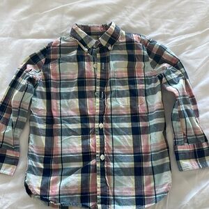 Gap size 4/5 button down shirt